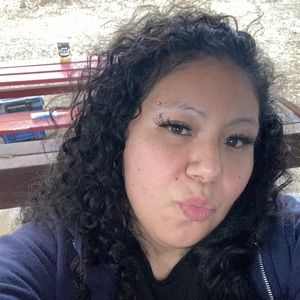 Meet your Posher, Leticia